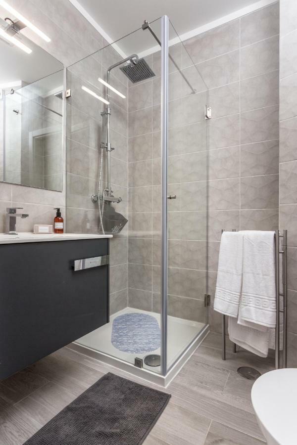 Luxury Beach Apartment At อาร์มาซอง เด เปรา ภายนอก รูปภาพ